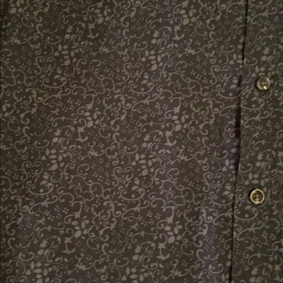 Button up - Picture 3 of 4